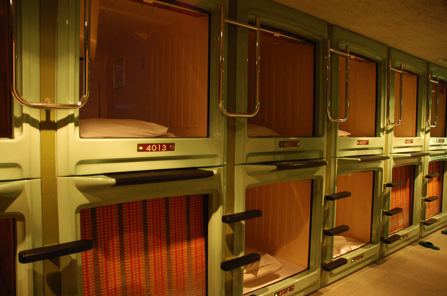 capsule hotel